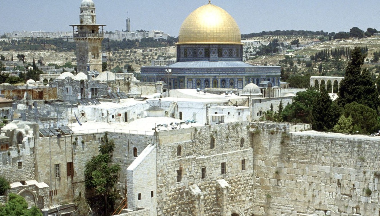 Western_Wall_And_Omar_Mosque The Muslim Times